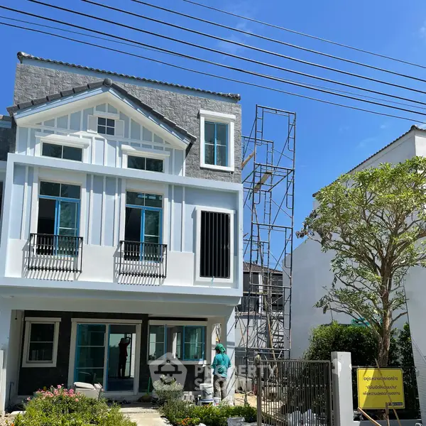 image_rental-6011424