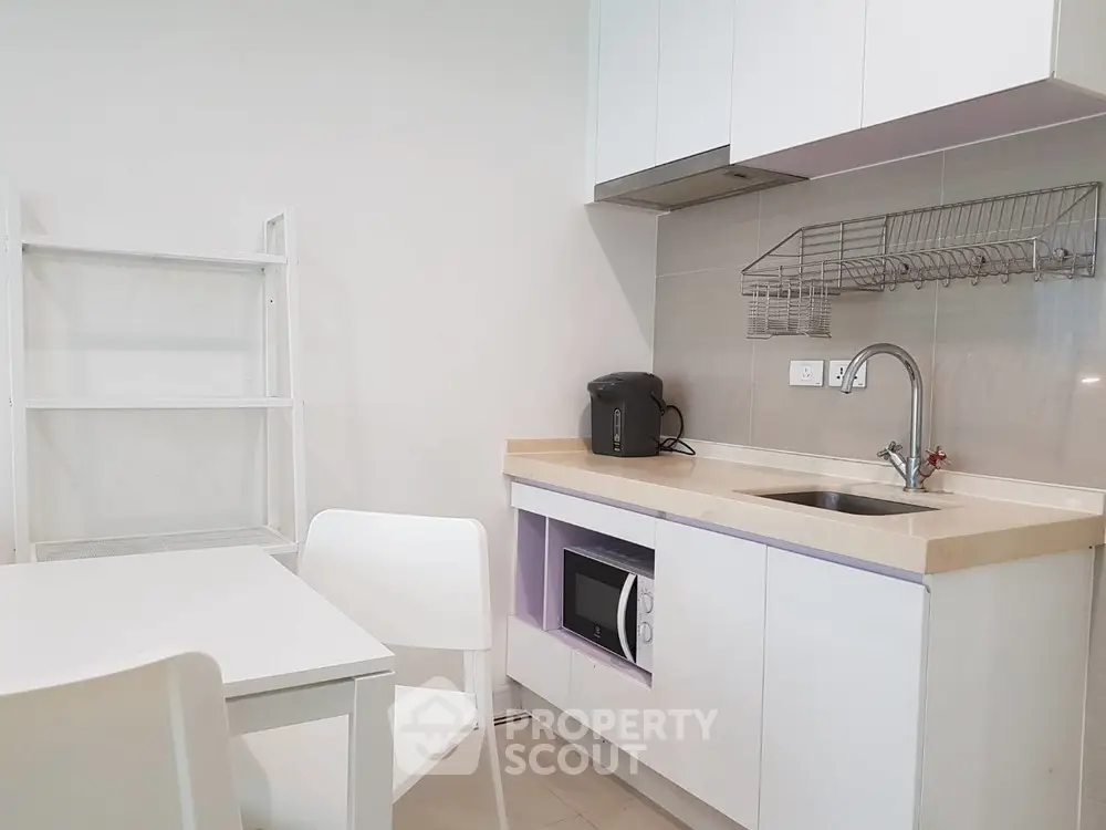 1 Bedroom Condo at T C Green Rama 9-1