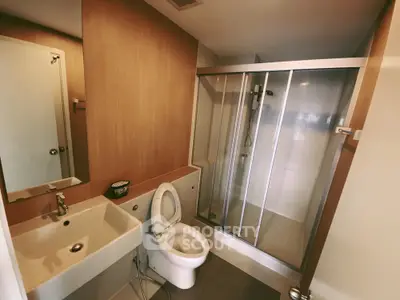  2 Bedrooms Condo at Aspire Sathorn Thapa-2