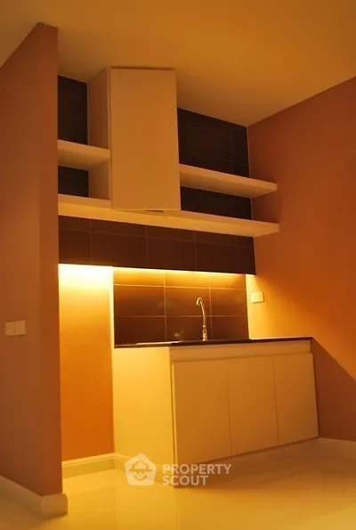  1 Bedroom Condo at Supalai Place Sukhumvit 39-2