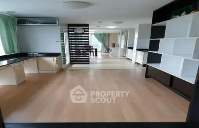 image_rental-5804827