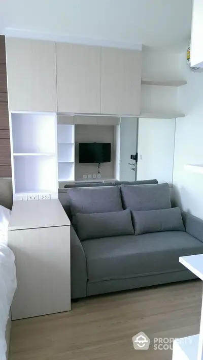  1 Bedroom Condo at Ideo Mobi Phayathai-2