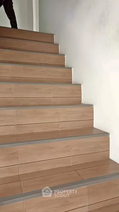 image_rental-29597604