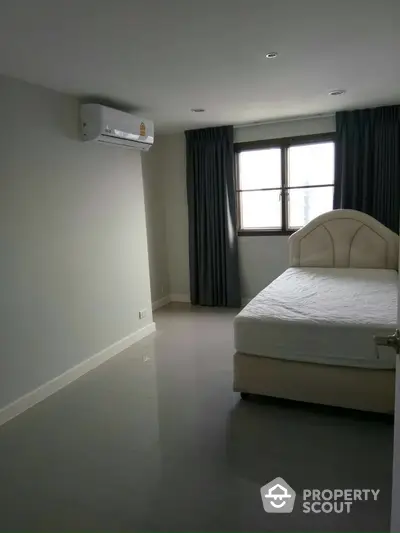  3 Bedrooms Condo at Top View Tower Condominium-3