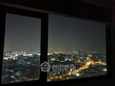 2 Bedrooms Condo at Ratanakosin Island-4