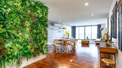  3 Bedrooms Condo -3