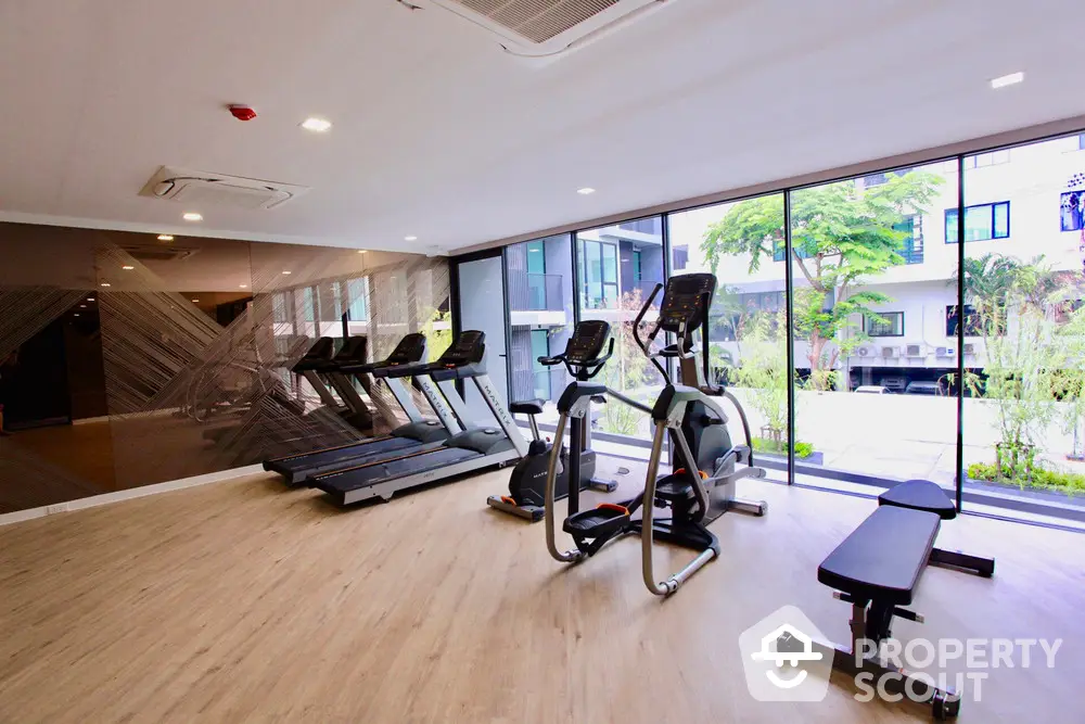  2 Bedrooms Condo at Serio Sukhumvit 50-1