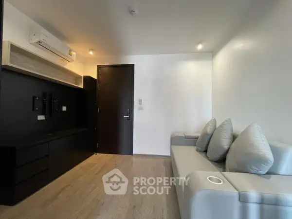 image_rental-12558421