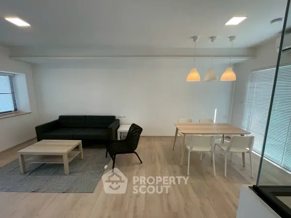 image_rental-28070382