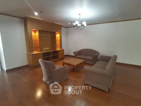 image_rental-5309533