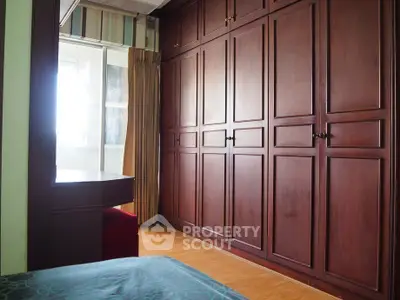  2 Bedrooms Condo -5