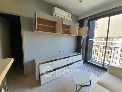 Fully Furnished 1 Bedroom Condo at M Thonglor 10-6