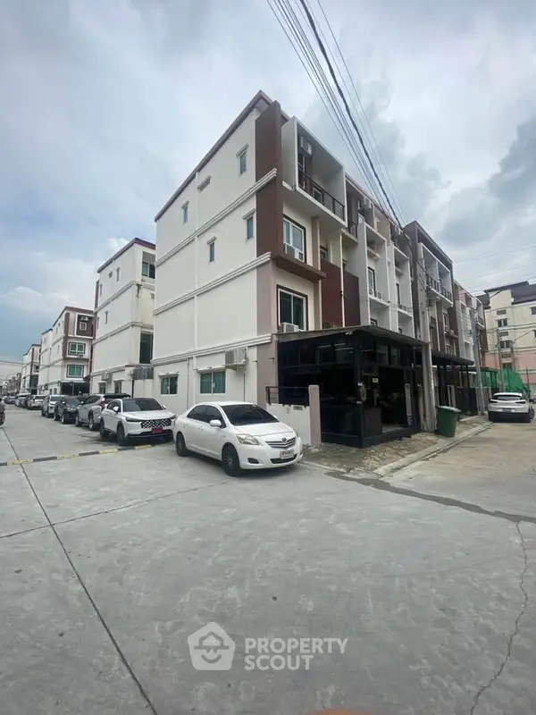 image_rental-27872088