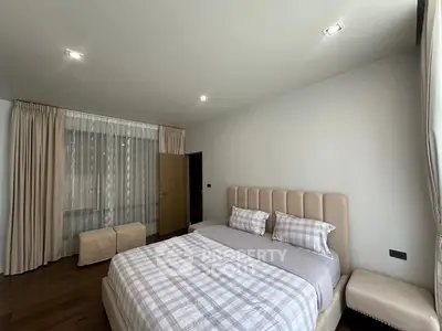 image_rental-30011799