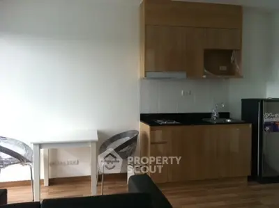  1 Bedroom Condo at Ideo Blucove Sukhumvit-2