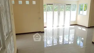 image_rental-27909074