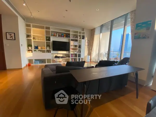 image_rental-10678993