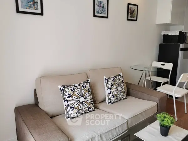 image_rental-5281482