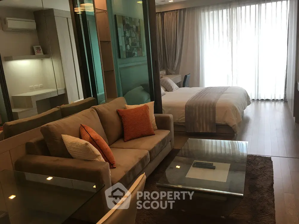  1 Bedroom Condo at Trapezo สุขุมวิท 16-1