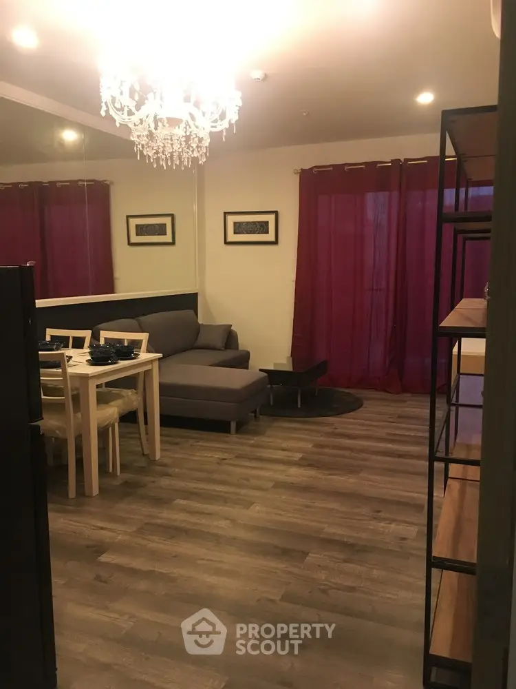  1 Bedroom Condo at Hive Taksin-1