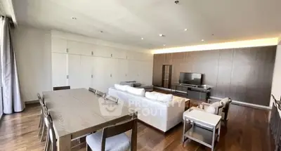 image_rental-27581816