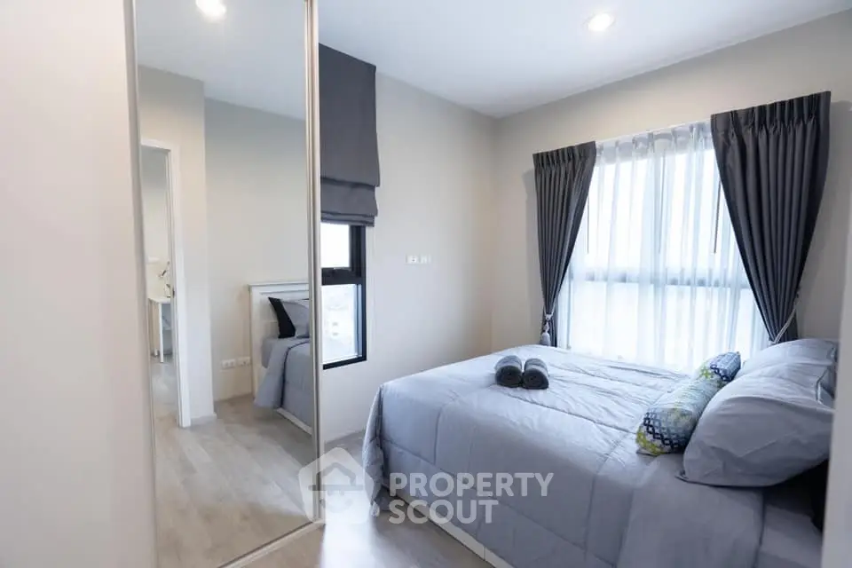  2 Bedrooms Condo at Plum Condo Central Station Phase 2-1