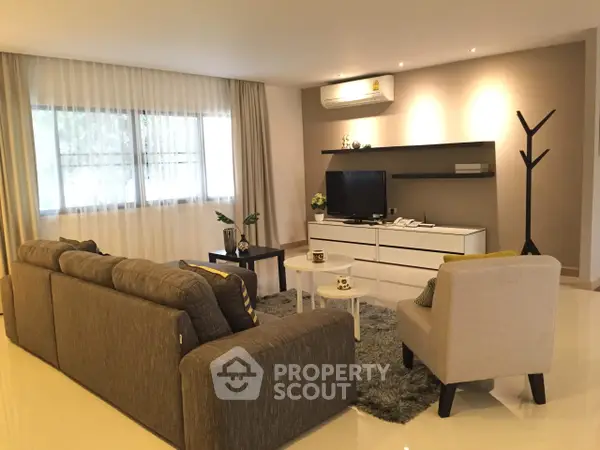 image_rental-5297148