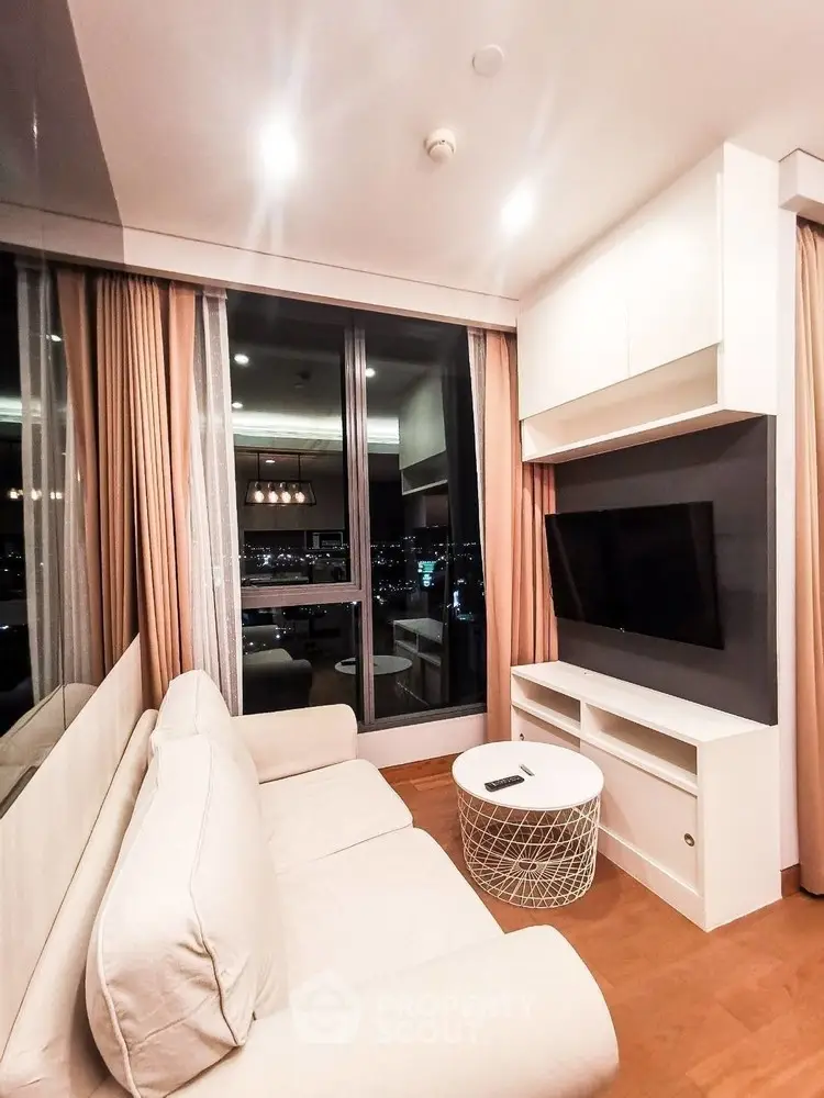 1 Bedroom Condo at Sukhumvit 24 Home-1