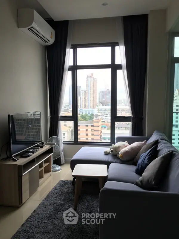 image_rental-5812387