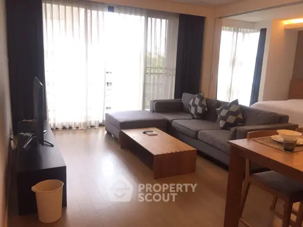 image_rental-5272204