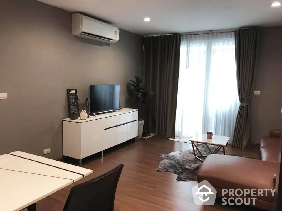 Fully Furnished 2 Bedrooms Condo at The Muse Sukhumvit-1