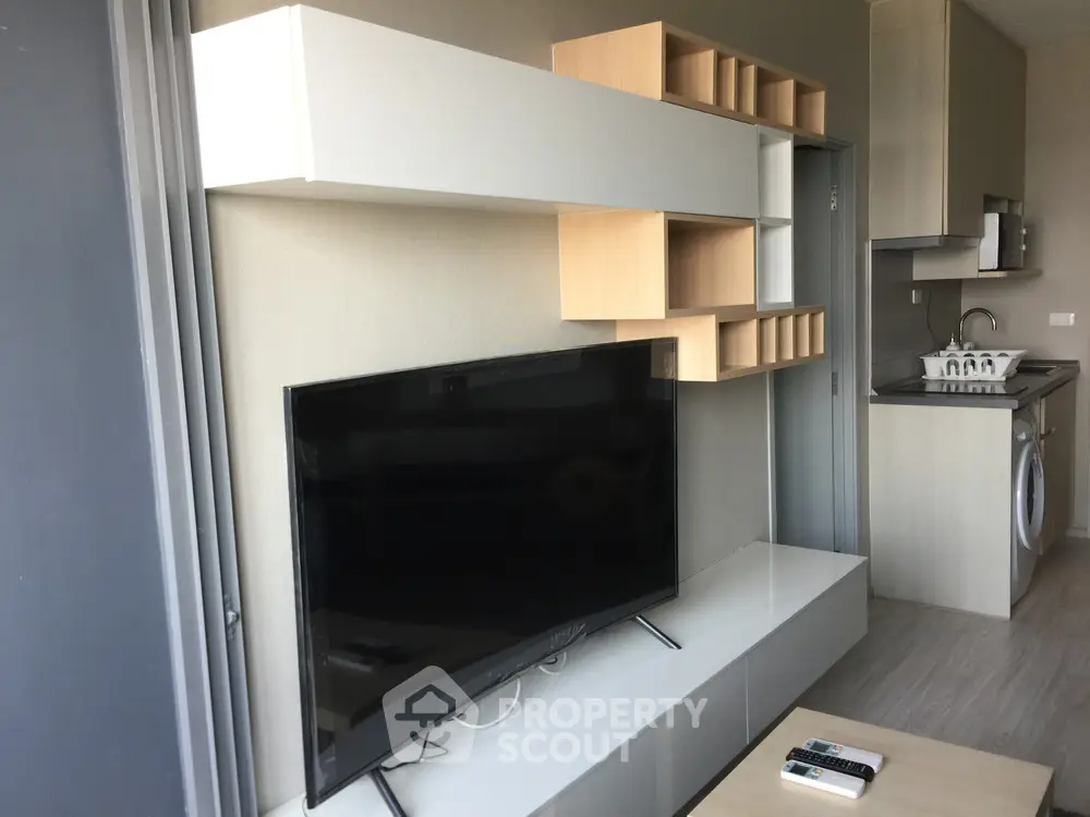  1 Bedroom Condo at Ideo Mobi Sukhumvit Eastgate-1