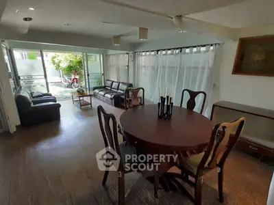 image_rental-27807449