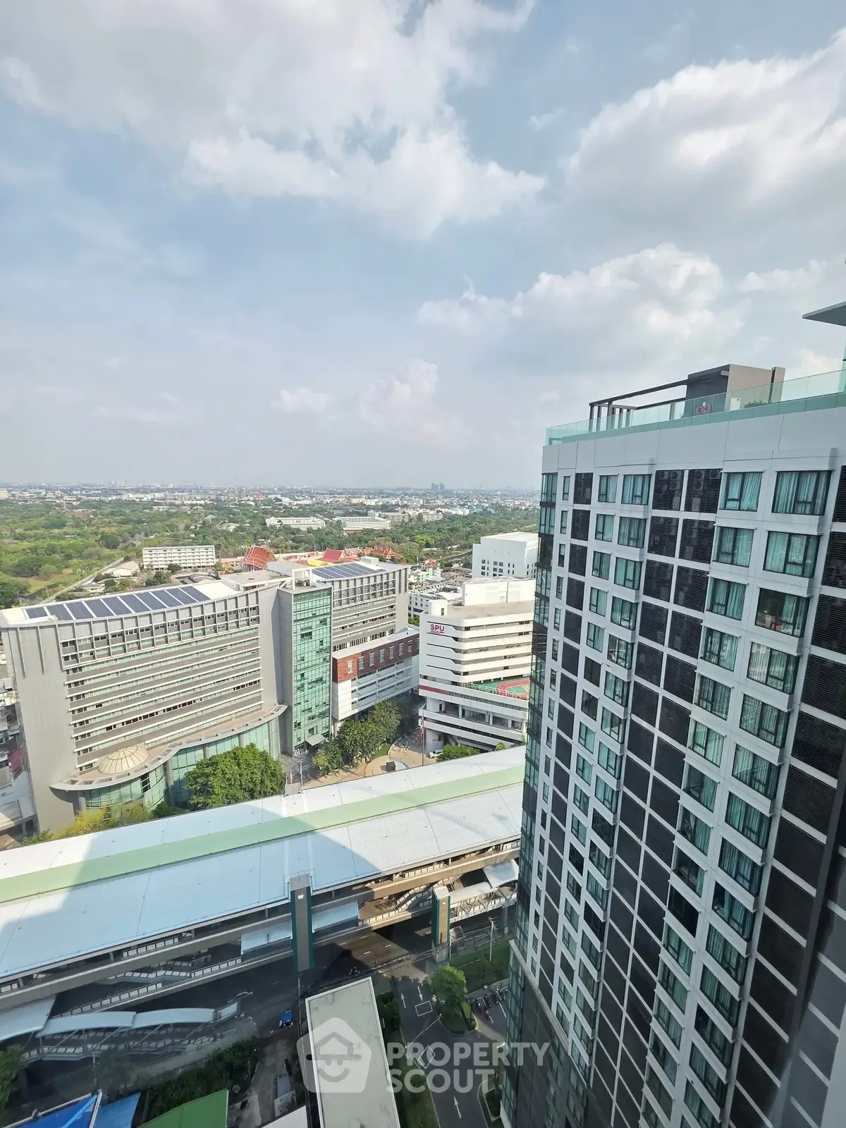 Stunning high-rise building with panoramic city views and modern architecture.