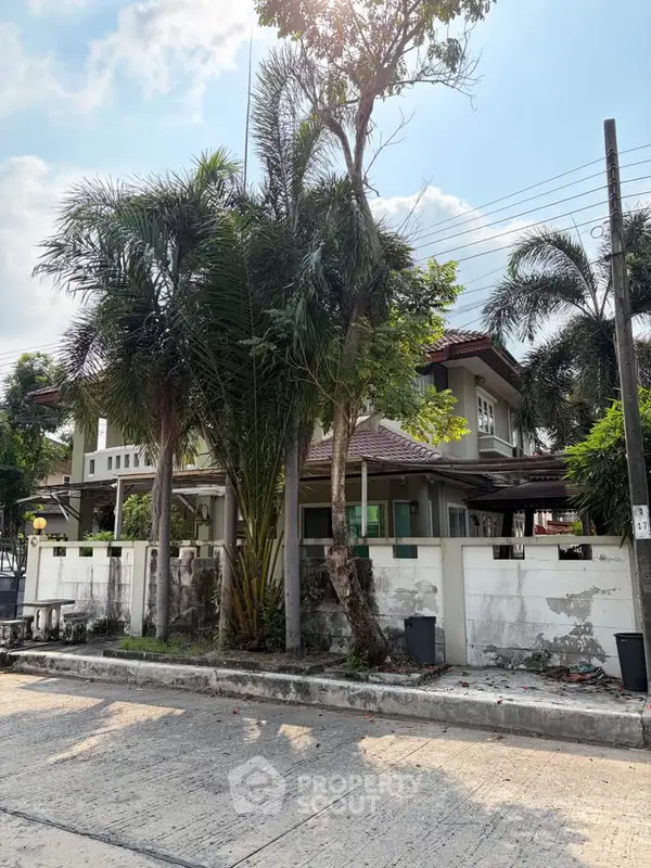 image_rental-30044017