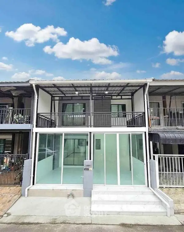 image_rental-27728805