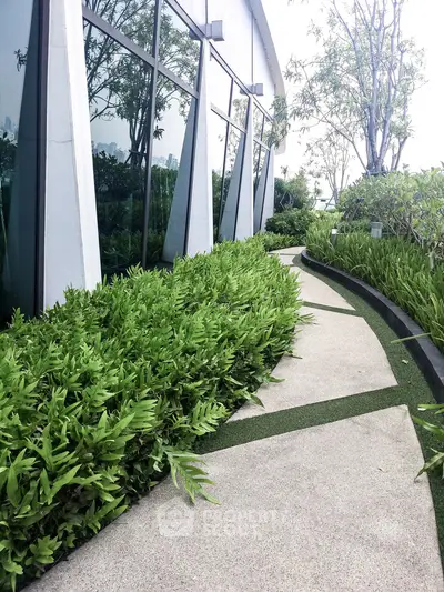  1 Bedroom Condo at Rhythm Sukhumvit 44 1-2