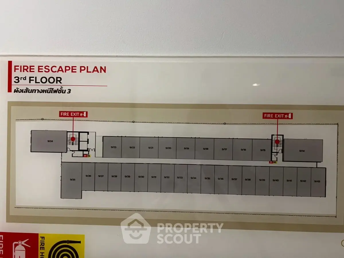 Detailed fire escape plan for third floor of a building with clear exit routes.