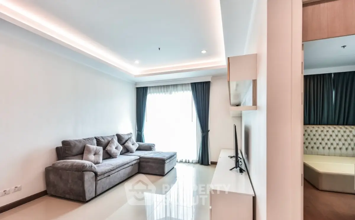 Screenshot 2567-10-03 at 21.05.55.jpg