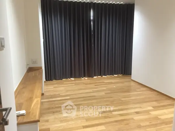 image_rental-5264063