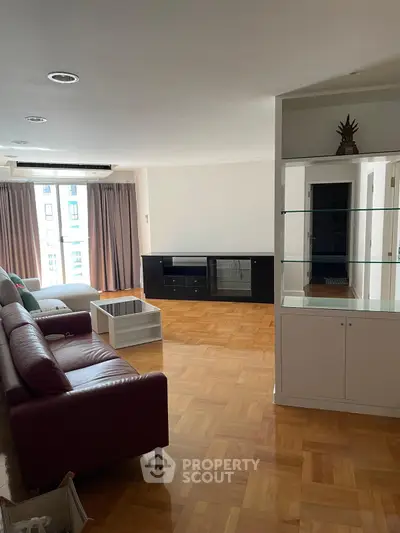 image_rental-29776408