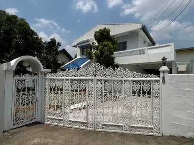 image_rental-27500343