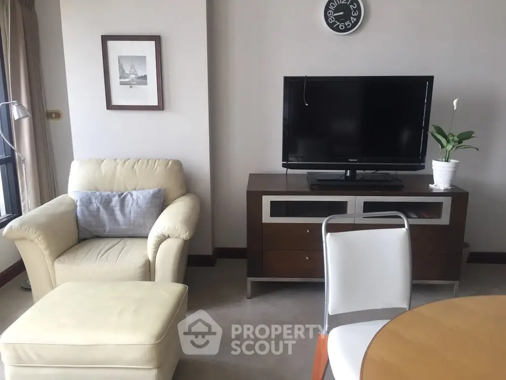  1 Bedroom Condo at Phayathai Place-1
