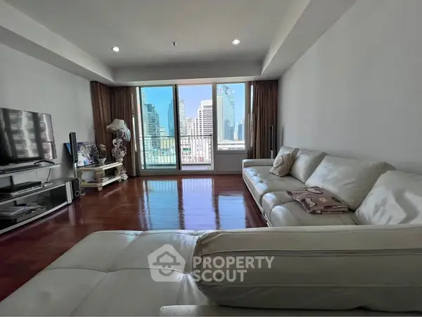 image_rental-30492157