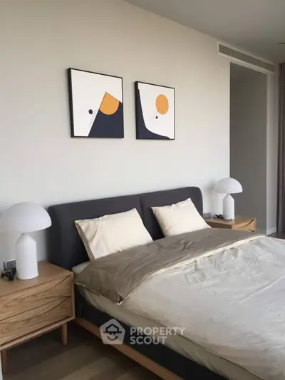  2 Bedrooms Condo at Vittorio Sukhumvit 39-4