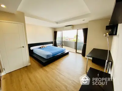 Fully Furnished 1 Bedroom Condo at Phasuk Place-2