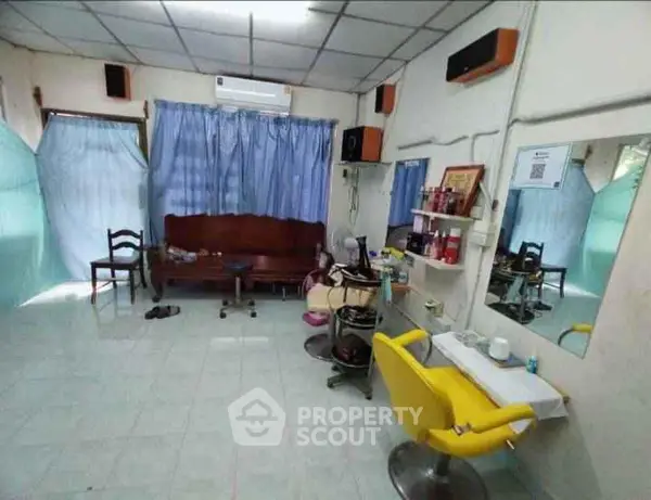 image_rental-8689403