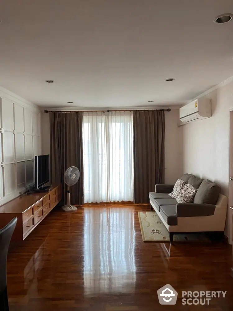  2 Bedrooms Condo at Baan Siri Sukhumvit 13 Condominium-1