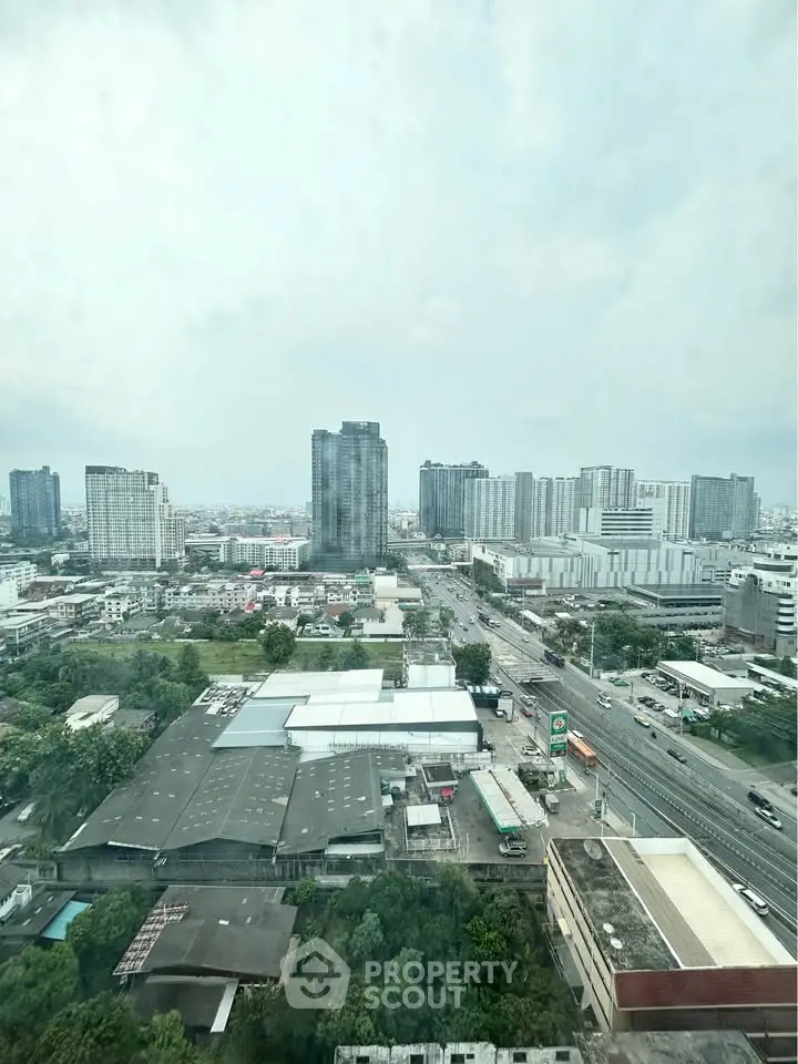Stunning cityscape view showcasing modern high-rise buildings and urban landscape.