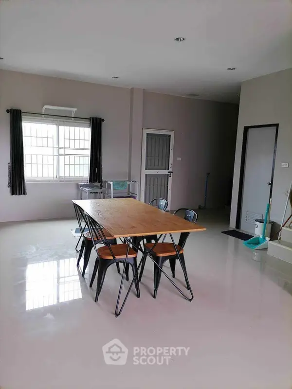 image_rental-24579211